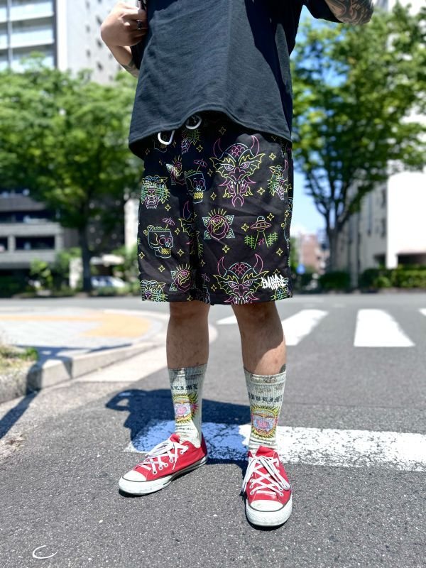 画像1: Mサイズラスト2枚で終了 EMPYRE / Grow Neon Lights & Black ショーツ　 (1)