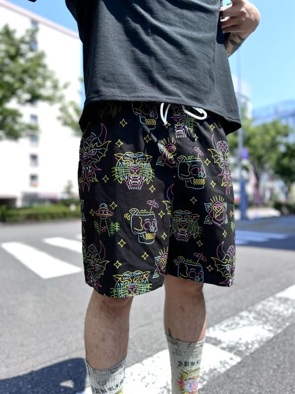 画像6: 30%OFF Mサイズラスト1枚で終了 EMPYRE / Grow Neon Lights & Black ショーツ  (6)