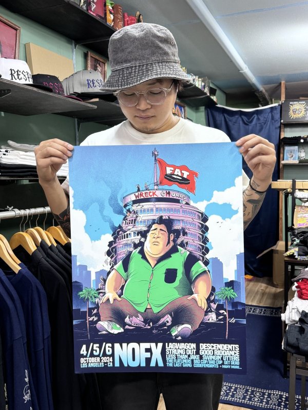 画像2: 送料無料 ラスト5枚で終了 FAT WRECK CHORDS / ″NOFX LAST SHOW″ 300枚限定販売 シルクスクリーンポスター (2)