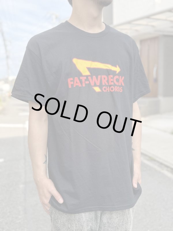 画像10: 送料無料 XLラスト2枚で終了 FAT WRECK CHORDS / FAT-N-OUT Tシャツ (10)