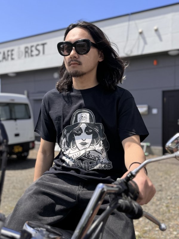 画像1: LONG BEACH DUB ALLSTARS / Tattoo Girl Artwork by Opie Ortiz Tシャツ ブラック (1)