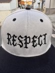 画像2: FUCKIN' MELLOW / RESPECT Artwork by WACKY  スナップバックキャップ グレー/ブラック (2)