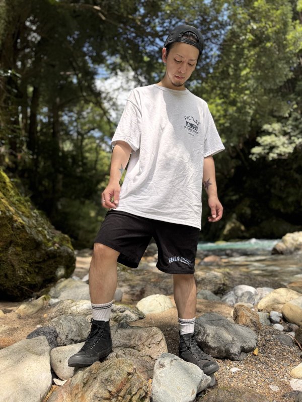 画像2: 送料無料 FUCKIN' MELLOW CLOTHING / "Hula Logo" designed by LOWHIDE コーデュロイ イージーショーツ ブラック (2)