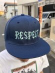 画像4: FUCKIN' MELLOW / RESPECT Artwork by WACKY  スナップバックキャップ ネイビー/ライトブルー (4)