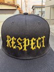 画像2: FUCKIN' MELLOW / RESPECT Artwork by WACKY  スナップバックキャップ ブラック/ゴールド (2)