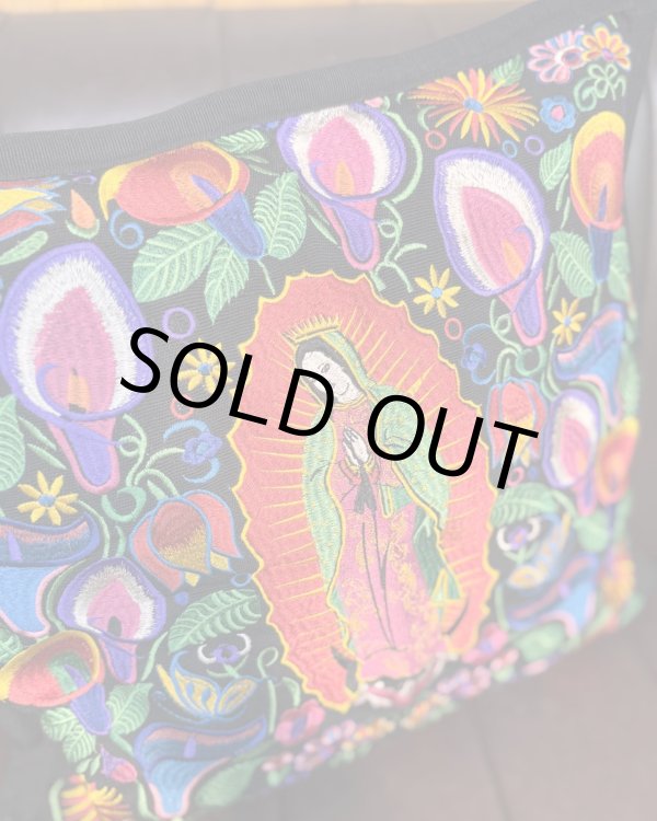 画像4: 送料無料 ESTRELLA STANDARD / GUATEMALA  ALL刺繍 グアダルーペ カラーリリー クッションカバー&ヌードクッションセット ブラック (4)