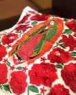 画像4: 送料無料 ESTRELLA STANDARD / GUATEMALA  ALL刺繍 グアダルーペ 薔薇 クッションカバー&ヌードクッションセット ホワイト (4)