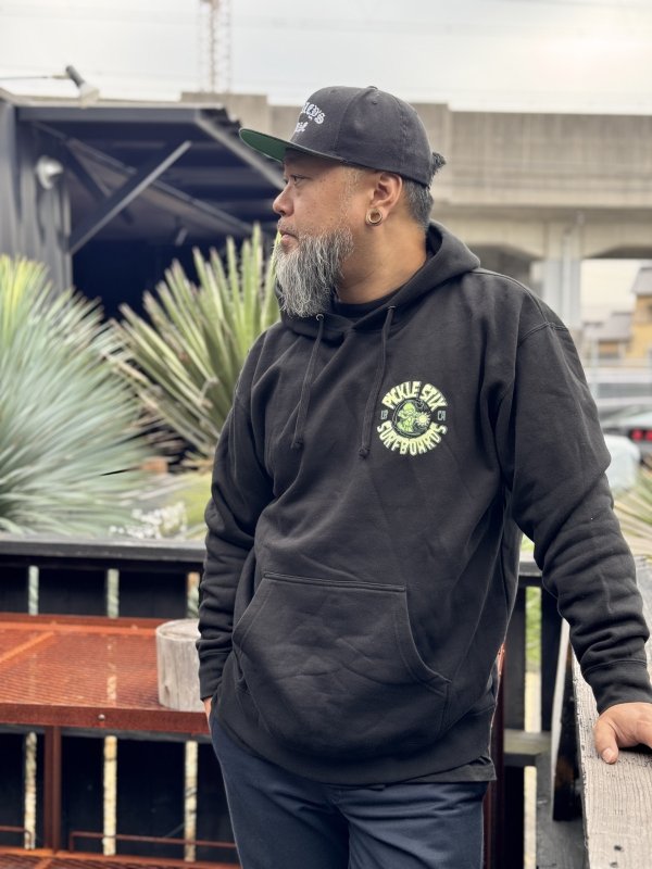 画像3: 送料無料 PICKLE STIX SURFBOARDS (SMELLY by NOFX) / PICKLE FINK プルオーバーパーカー BLACK (3)