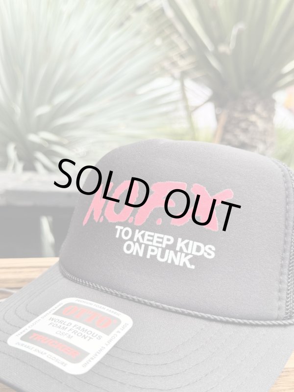 画像2: ラスト1枚でSOLDOUT 送料無料 NOFX "Final Tour Last Merch" / Dare メッシュキャップ (2)