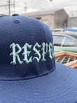 画像4: FUCKIN' MELLOW / RESPECT Artwork by WACKY  スナップバックキャップ ネイビー/ライトブルー (4)