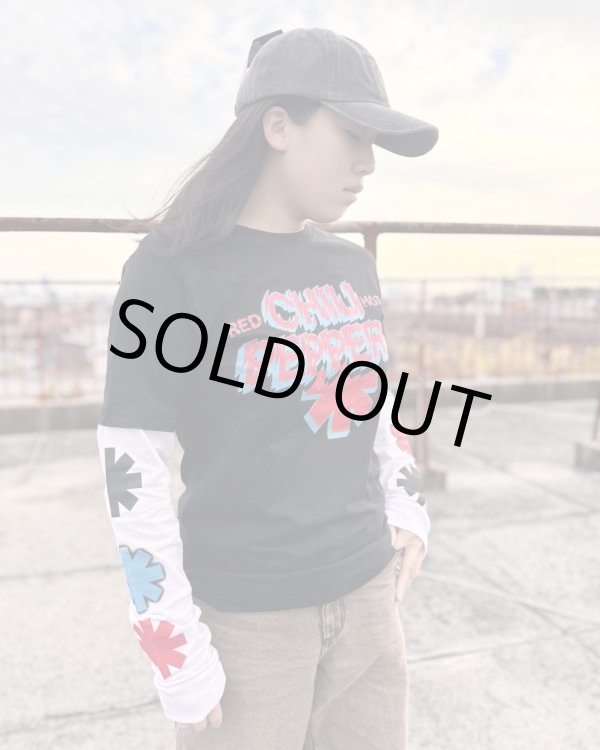 画像2: 送料無料 XLサイズラスト1枚で終了 RED HOT CHILI PEPPERS / Shock Logo 長袖Tシャツ BLACK/WHITE (2)
