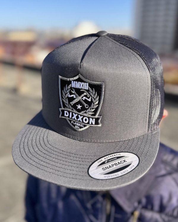 画像4: 送料無料 DIXXON FLANNEL CO / Shield Flat Bill スナップバックキャップ CHARCOAL (4)