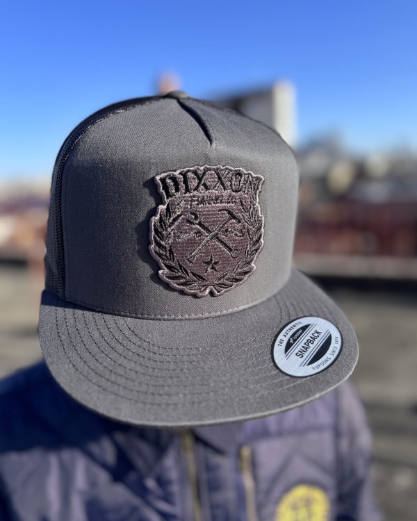 画像3: 送料無料 DIXXON FLANNEL CO / Sketchy Flat Bill Trucker スナップバックキャップ GREY / BLACK (3)