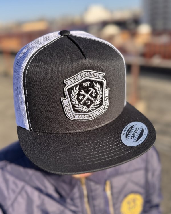画像4: 送料無料 DIXXON FLANNEL CO / Flat Bill Trucker スナップバックキャップ BLACK / WHITE (4)