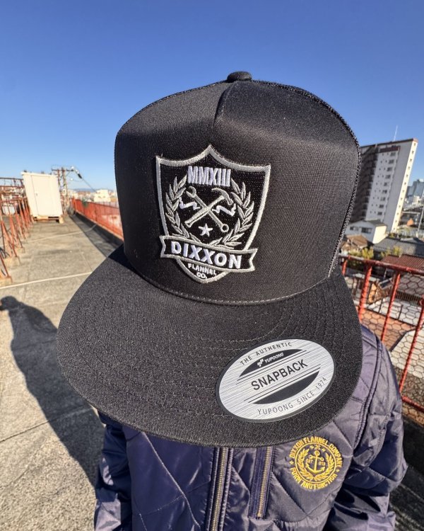 画像5: 送料無料 DIXXON FLANNEL CO / Shield Flat Bill スナップバックキャップ BLACK (5)