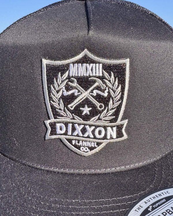 画像3: 送料無料 DIXXON FLANNEL CO / Shield Flat Bill スナップバックキャップ BLACK (3)