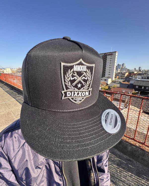 画像4: 送料無料 DIXXON FLANNEL CO / Shield Flat Bill スナップバックキャップ BLACK (4)