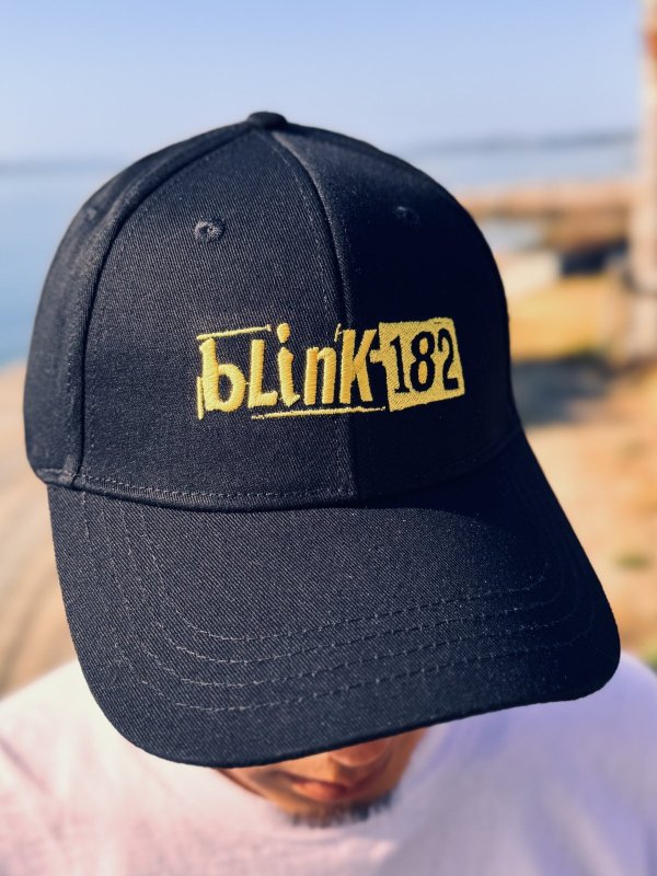 画像1: BLINK-182 / Modern Band Logo ベースボールキャップ BLACK (1)