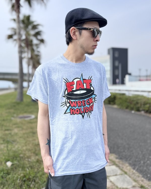 画像2: 送料無料 FAT WRECK CHORDS / Fat Wreck Holiday Tシャツ (2)