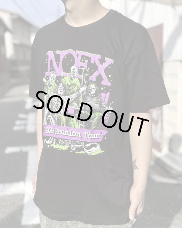 画像4: 送料無料 XLサイズラスト1枚で終了 NOFX "Final Tour Last Merch" / Reunion 2028 Tシャツ (made in USA) (4)