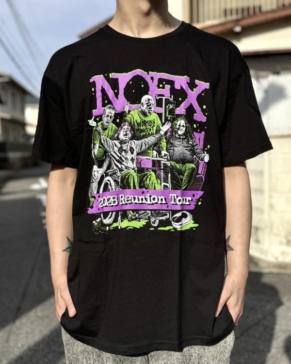 画像3: 送料無料 XLサイズラスト2枚で終了 NOFX "Final Tour Last Merch" / Reunion 2028 Tシャツ (made in USA) (3)