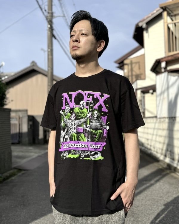 画像1: 送料無料 XLサイズラスト2枚で終了 NOFX "Final Tour Last Merch" / Reunion 2028 Tシャツ (made in USA) (1)
