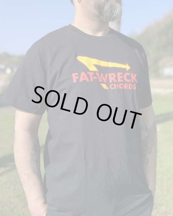 画像3: 送料無料 XLラスト2枚で終了 FAT WRECK CHORDS / FAT-N-OUT Tシャツ (3)