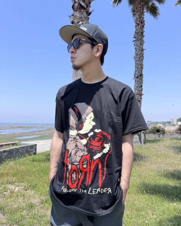 画像1: 送料無料 KORN / Follow The Leader Tシャツ ブラック (1)