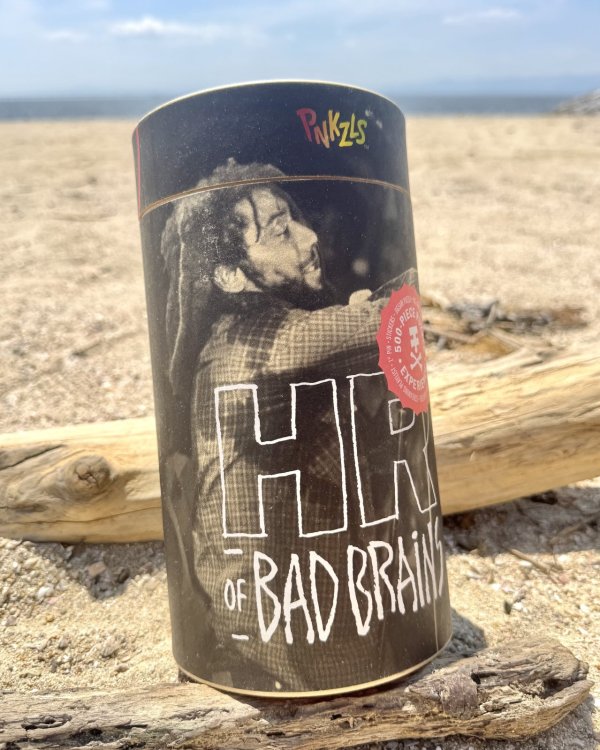 画像2: カリフォルニア買付アイテム 送料無料 2個限定 PNKZLS / HR of Bad Brains ジグソーパズル (2)