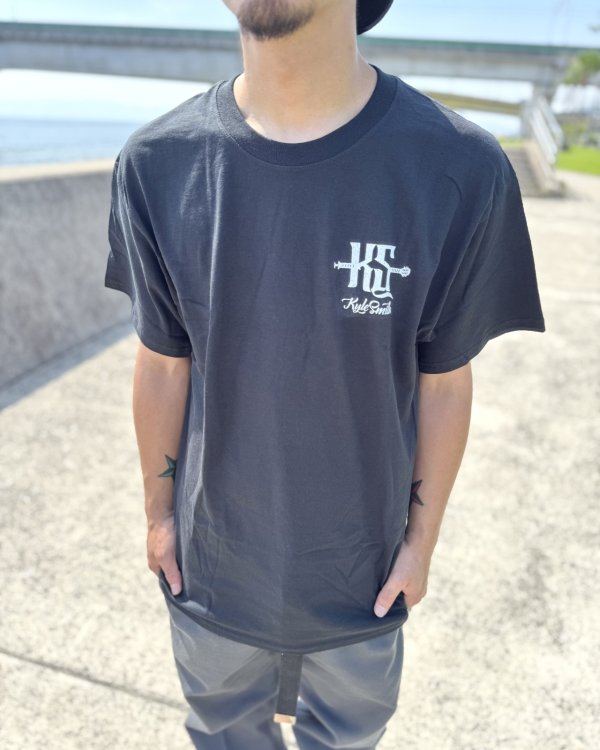 画像4: オーピーさん直買付アイテム 送料無料 限定Lサイズ1枚のみ KYLE SMITH / WTF Tシャツ ブラック Artwork by OPIE ORTIZ (4)