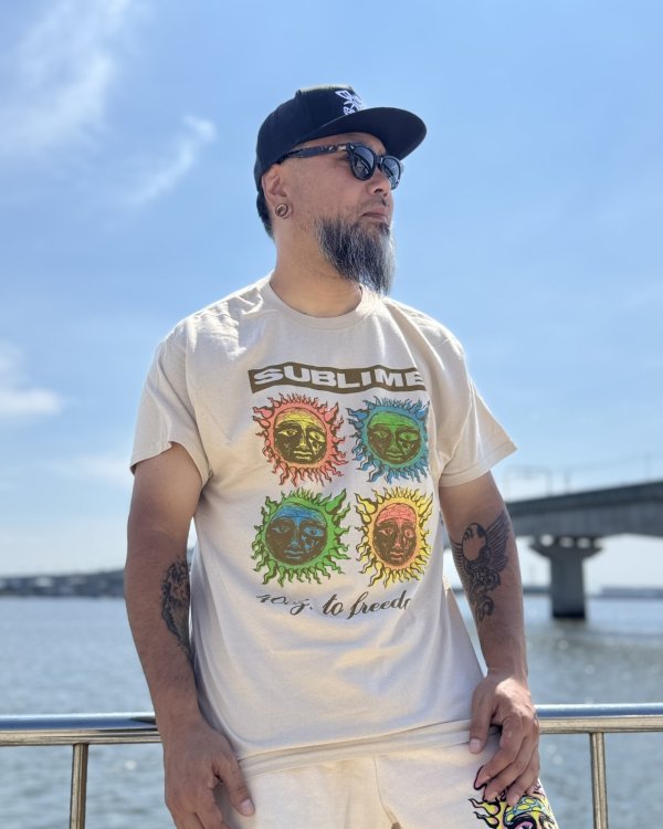 画像5: カリフォルニア買付アイテム 送料無料 SUBLIME / 40 oz. to Freedom Colorblock Tシャツ サンド (5)