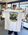 画像1: スメリーさん直買い付けアイテム 送料無料 L、XLサイズのみ BALL&CHAIN別注 PICKLE STIX SURFBOARDS / Biohazard Tシャツ ホワイト (1)