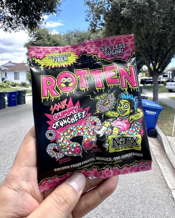 画像1: 限定生産 日本未発売 NOFX x ROTTEN / Sour Gummie Cruncheez Special Colloaboration サワーグミ (1)