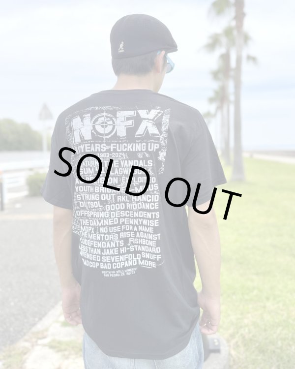 画像3: ファット・マイクさん直買い付けアイテム Mサイズ1枚のみ 送料無料 NOFX / "40 Years Of Fuckin Up" This Movie Sucks Tシャツ ブラック (3)