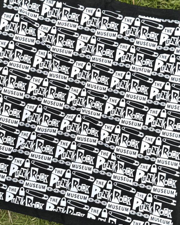 画像2: ファット・マイクさん直買い付けアイテム THE PUNK ROCK MUSEUM / Logo バンダナ ブラック (2)