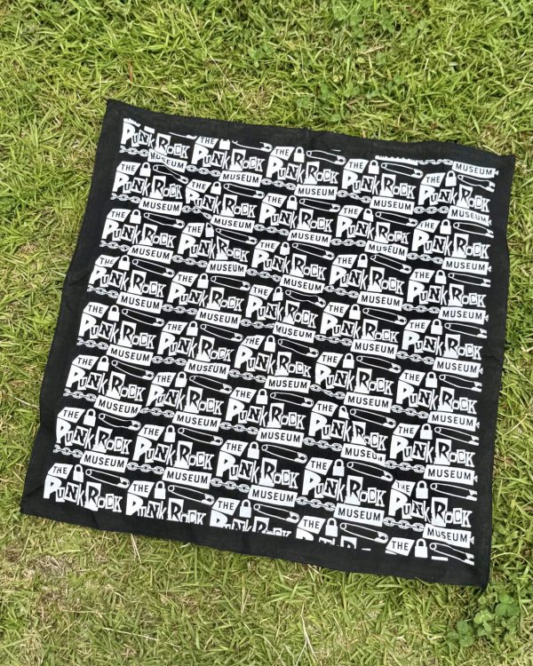 画像3: ファット・マイクさん直買い付けアイテム THE PUNK ROCK MUSEUM / Logo バンダナ ブラック (3)