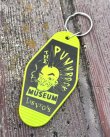 画像2: ファット・マイクさん直買い付けアイテム THE PUNK ROCK MUSEUM / Vegas Vic Hotel キーチェーン ライムグリーン (2)