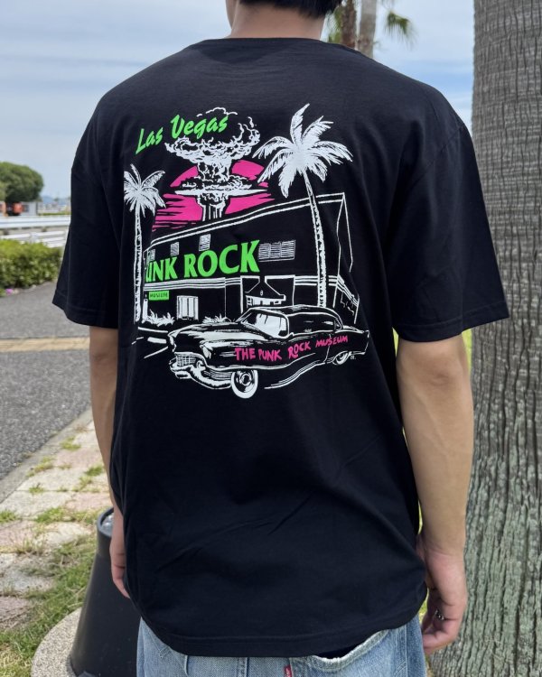 画像1: ファット・マイクさん直買い付けアイテム 送料無料 THE PUNK ROCK MUSEUM / Bomb Tシャツ ブラック (1)