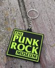 画像2: ファット・マイクさん直買い付けアイテム THE PUNK ROCK MUSEUM / Big Block Logo ラバーキーホルダー グリーン (2)