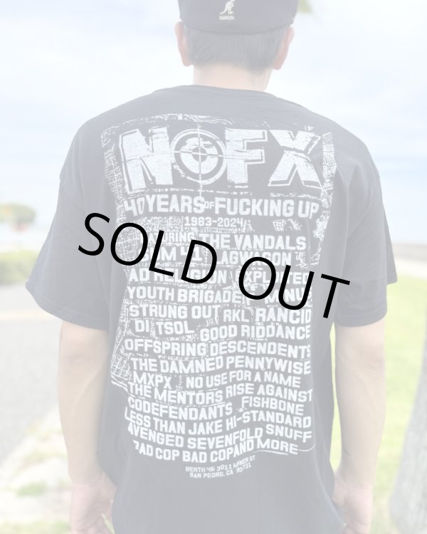 画像8: ファット・マイクさん直買い付けアイテム Mサイズ1枚のみ 送料無料 NOFX / "40 Years Of Fuckin Up" This Movie Sucks Tシャツ ブラック (8)