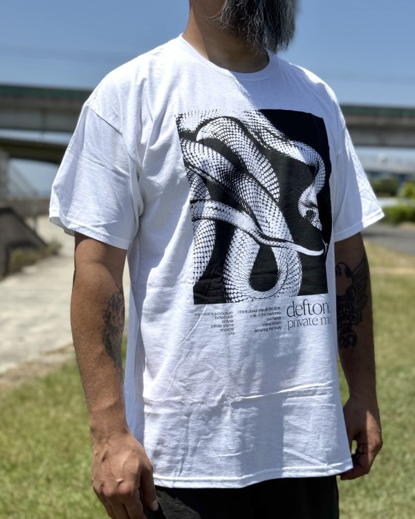 画像4: カリフォルニア買付アイテム 送料無料 DEFTONES / Private Music Tシャツ ホワイト (4)