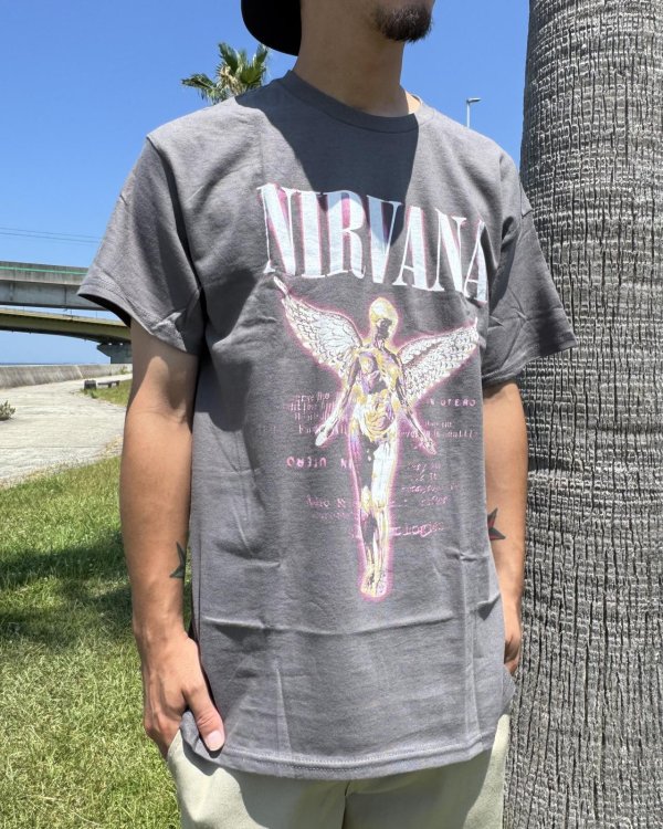 画像4: カリフォルニア買付アイテム 送料無料 NIRVANA / Neon In Utero Tシャツ チャコール (4)