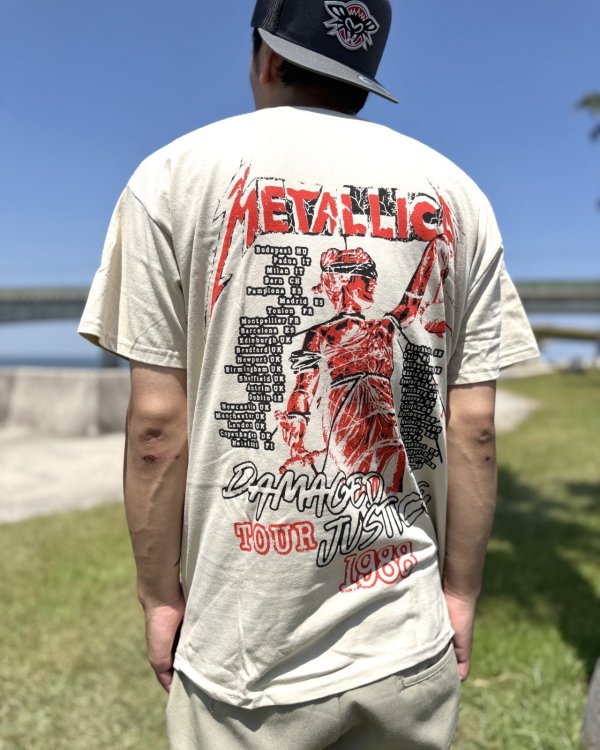 画像5: カリフォルニア買付アイテム 送料無料 L、XLラスト2枚づつで終了 METALLICA / Damaged Justice Tour 1988 Tシャツ サンド (5)