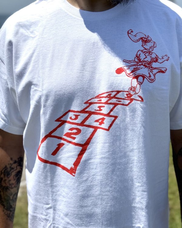 画像4: カリフォルニア買付アイテム 送料無料 XL、2XLサイズのみ KORN / Hopscotch Tシャツ ホワイト (4)