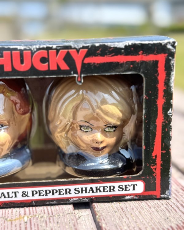 画像5: カリフォルニア買付アイテム 送料無料 CHUCKY / Ceramic Salt & Pepper Shaker Set (5)