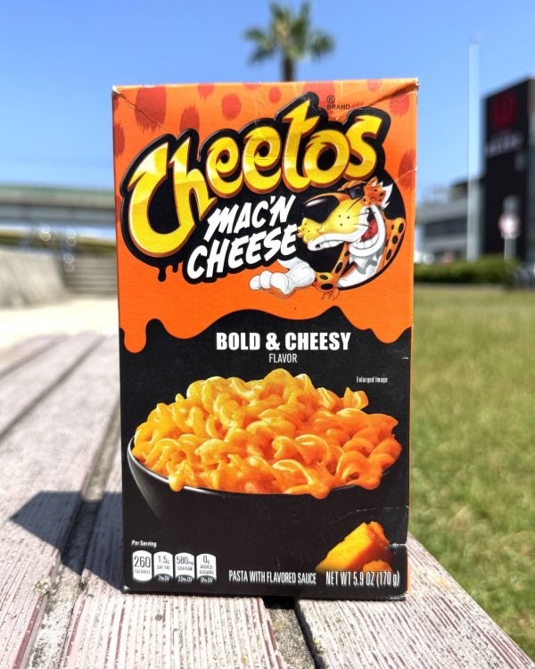 画像1: カリフォルニア買付アイテム Cheetos / MAC`N CHEESE BOLD & CHEESY Flavor (1)