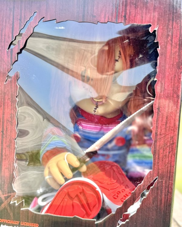 画像2: カリフォルニア買付アイテム 送料無料 1体限定入荷 Spirit Halloween / CHUCKY Talking Doll (2)