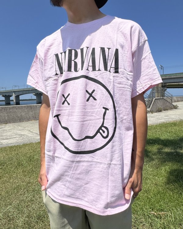 画像4: カリフォルニア買付アイテム 送料無料 NIRVANA / Smiley Face Tシャツ ライトピンク (4)