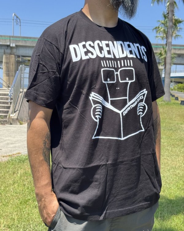 画像4: カリフォルニア買付アイテム 送料無料 DESCENDENTS / Everything Sucks Tシャツ ブラック (4)
