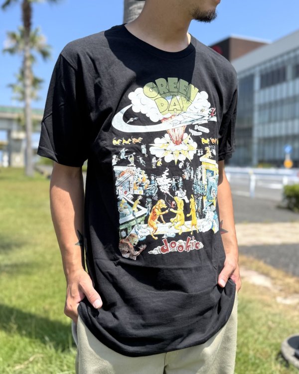 画像4: カリフォルニア買付アイテム 送料無料 GREEN DAY / Dookie Dogs Tシャツ ブラック (4)